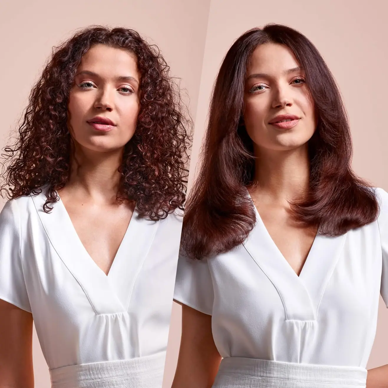 Vorher-Nachher-Vergleich von lockigem Haar nach dem Styling mit dem Dyson Airstrait